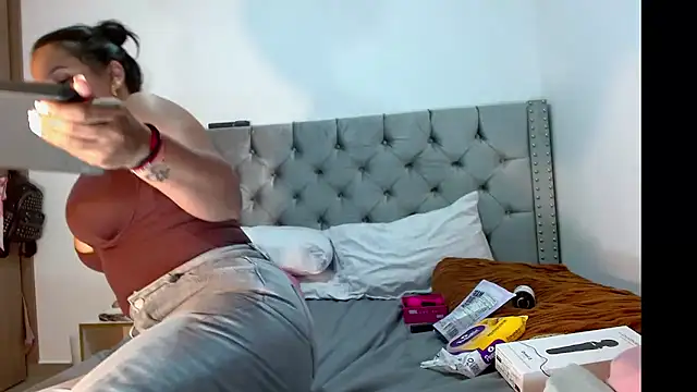 celeneortii online show from April 2026 11:29:02 PM