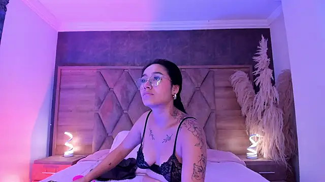 AnaiaClarck online show from June 2026 03:18:01 AM