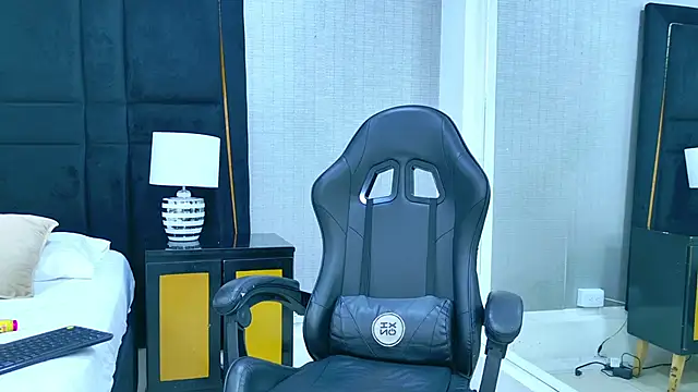 Snapshot of AshleyGingerr chatting on February 2026 09:14:01 PM AshleyGingerr online show from February 2026 09:14:01 PM