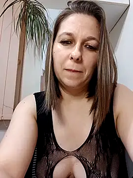 AdaJoy online show from February 2026 11:02:02 PM