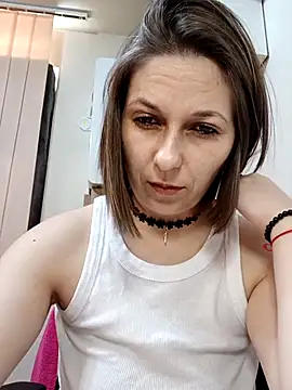 AdaJoy online show from March 2026 01:40:01 PM