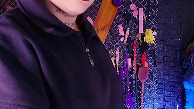 Miss Juliett bdsm online show from May 2026 02:09:02 PM