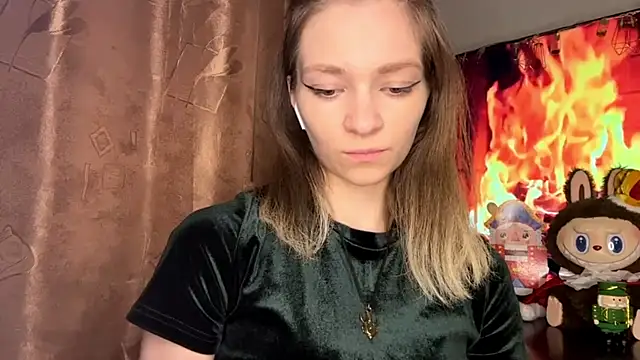 Ellyy ly online show from January 2026 09:30:01 PM