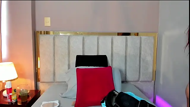 Snapshot of TessaMonroee chatting on February 2026 06:19:01 PM TessaMonroee online show from February 2026 06:19:01 PM