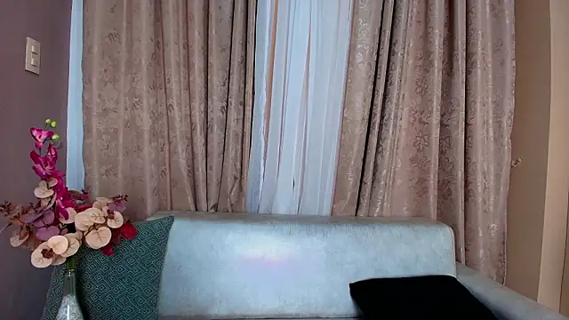 Snapshot of TessaMonroee chatting on February 2026 06:29:01 PM TessaMonroee online show from February 2026 06:29:01 PM