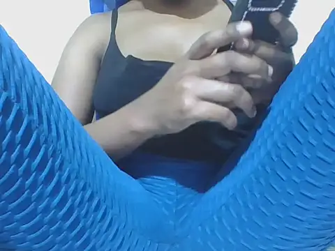 Littlemistress24 online show from March 2026 06:15:01 PM