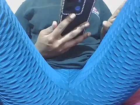 Littlemistress24 online show from February 2026 06:09:02 PM