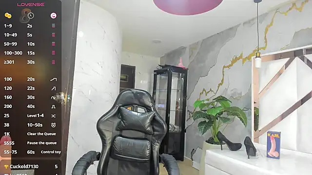 Zarath tf online show from April 2026 07:45:01 AM