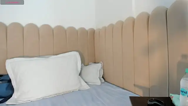   Ambar   online show from February 2026 03:59:01 AM