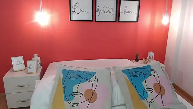 Snapshot of MaddyOwens_5 chatting on March 2026 12:37:02 PM MaddyOwens 5 online show from March 2026 12:37:02 PM