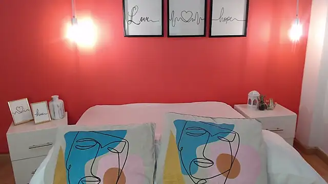 Snapshot of MaddyOwens_5 chatting on March 2026 12:42:02 PM MaddyOwens 5 online show from March 2026 12:42:02 PM