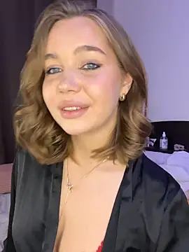 Snapshot of SilverHanna chatting on February 2026 11:26:01 PM SilverHanna online show from February 2026 11:26:01 PM