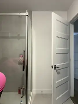 icelyne 2001 online show from February 2026 08:42:01 PM