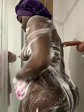 icelyne 2001 online show from April 2026 12:07:01 AM