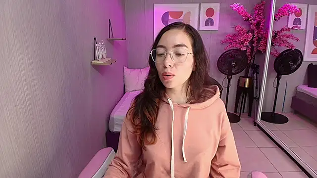 Veronica miiller online show from April 2026 07:41:02 PM