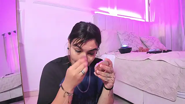 Dakota-bluu online show from January 2026 02:10:01 PM