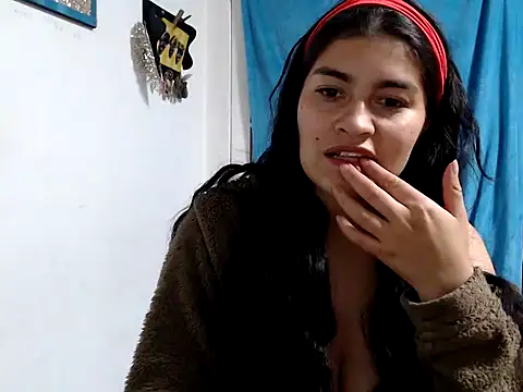 Snapshot of Scarlett_Hot69 chatting on February 2026 06:35:01 AM Scarlett Hot69 online show from February 2026 06:35:01 AM