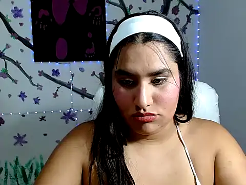 Im May  online show from March 2026 09:41:02 PM