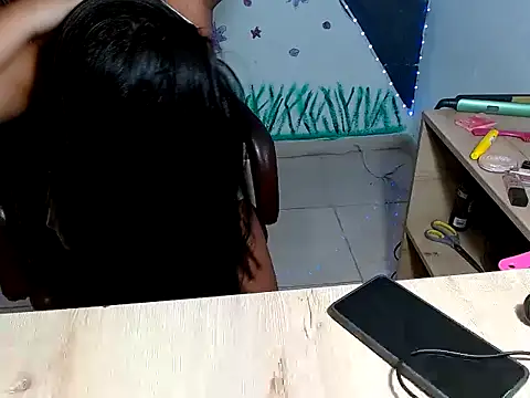 Im May  online show from February 2026 04:25:01 PM