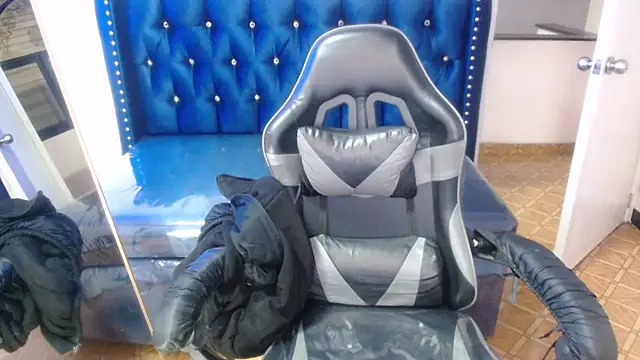 Candy Rose v online show from February 2026 01:11:02 PM