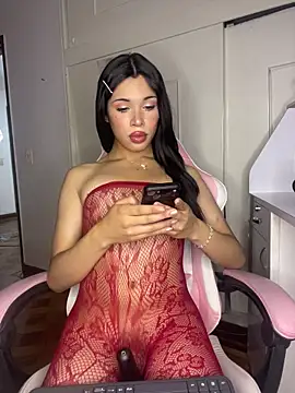 DollCamila online show from April 2026 03:03:01 PM