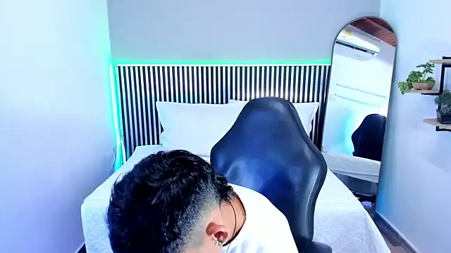 Astaroth Grigori online show from February 2026 06:58:01 PM