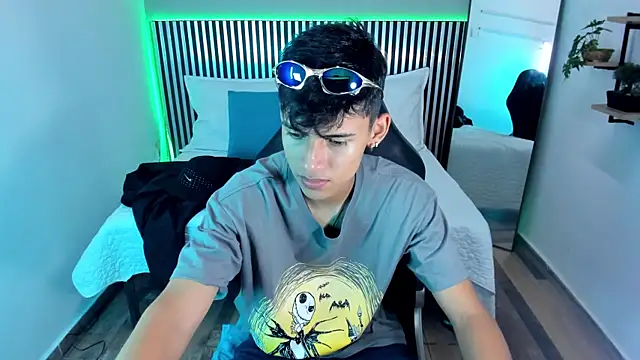 Astaroth Grigori online show from February 2026 06:17:01 PM