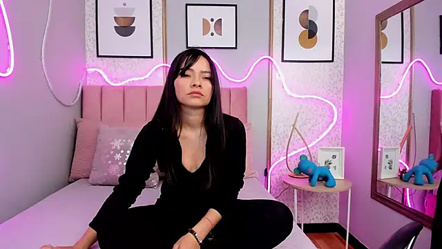 SAMMYLEWISMD online show from January 2026 02:59:01 AM