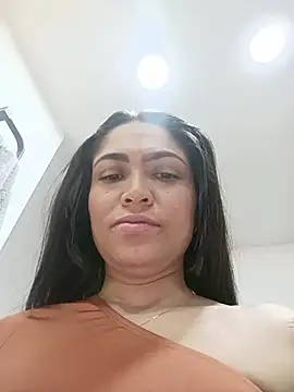 Ina Jody  online show from February 2026 07:47:01 PM