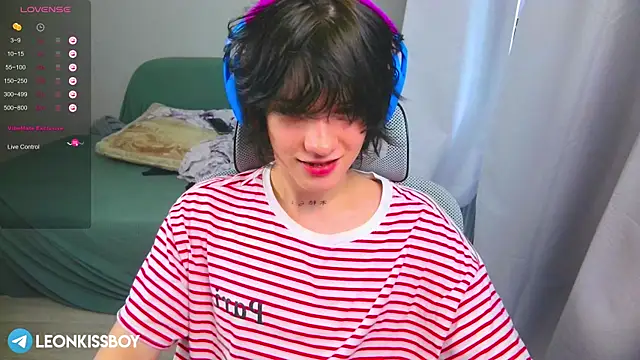 LeonBoykisser online show from March 2026 08:26:33 AM