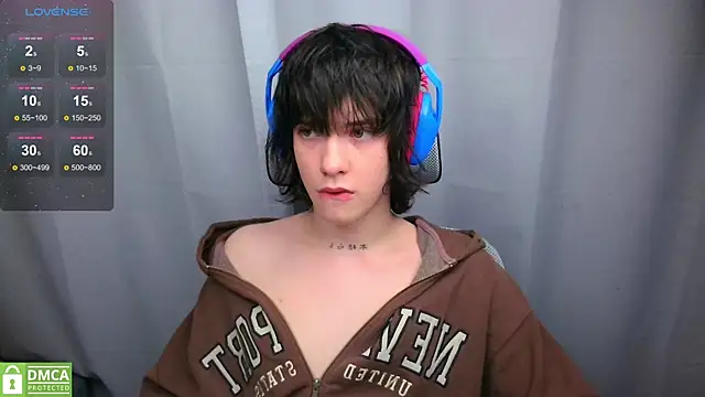 LeonBoykisser online show from May 2026 04:24:01 PM