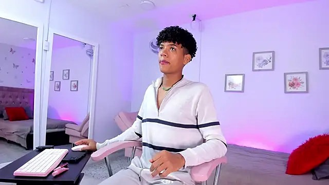 Jack Rusel online show from April 2026 03:35:02 AM