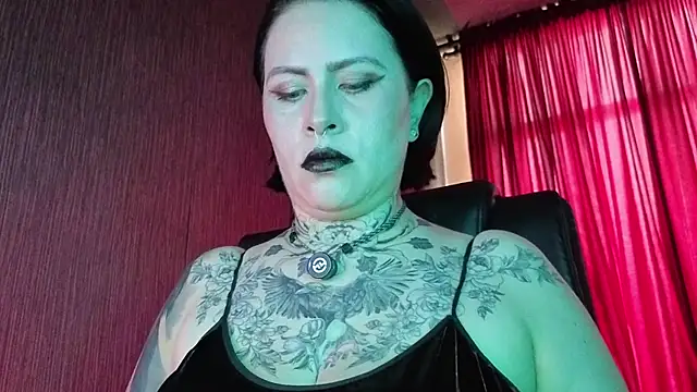 Mistressolivia07 online show from April 2026 05:19:01 PM