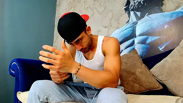 Vans Ross online show from April 2026 01:50:01 PM