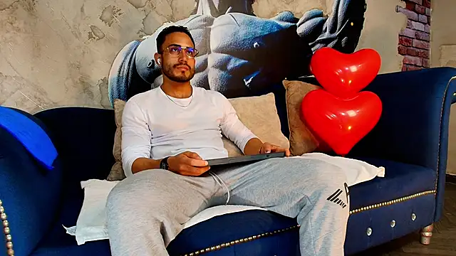 Vans Ross online show from February 2026 07:25:01 PM