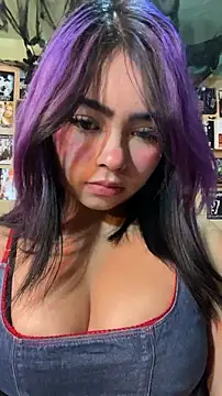 pinkybombon online show from April 2026 08:43:02 PM