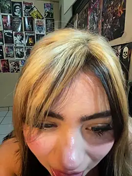 pinkybombon online show from February 2026 09:57:01 PM