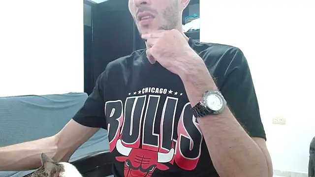 maskguy23 online show from June 2026 04:54:02 AM