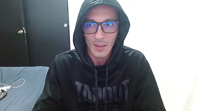 maskguy23 online show from June 2026 06:25:02 AM