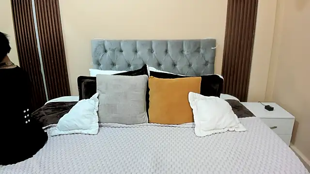 Snapshot of Bela_Craxkerr chatting on July 2026 12:46:02 PM Bela Craxkerr online show from July 2026 12:46:02 PM