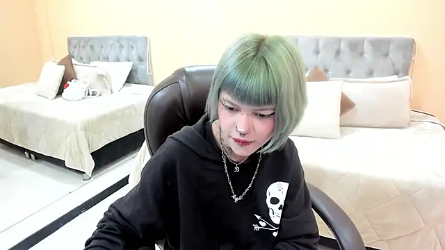 Bela Craxkerr online show from March 2026 12:54:01 PM