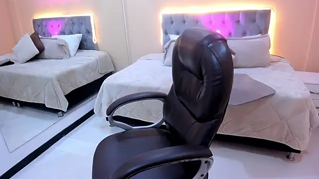 Snapshot of Bela_Craxkerr chatting on March 2026 12:34:01 PM Bela Craxkerr online show from March 2026 12:34:01 PM