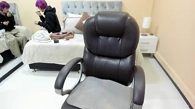 Snapshot of Bela_Craxkerr chatting on February 2026 12:27:01 PM Bela Craxkerr online show from February 2026 12:27:01 PM