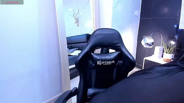 KomiCatt online show from March 2026 06:23:02 PM