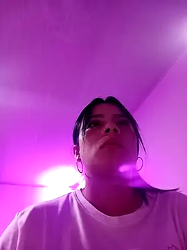 adhara montiel  online show from February 2026 02:12:02 AM