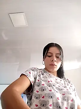 adhara montiel  online show from February 2026 09:59:02 PM