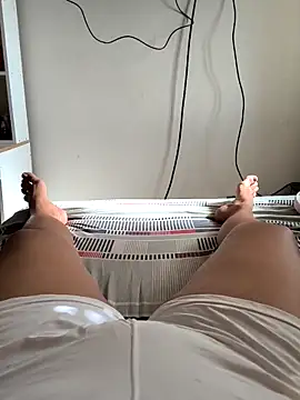 melzinhab23 online show from February 2026 10:26:02 AM