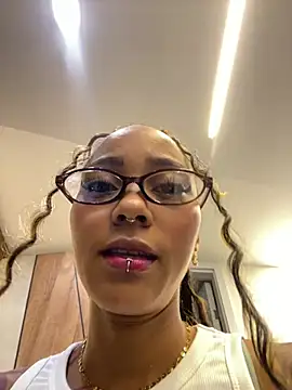 LizStorm  online show from June 2026 12:04:01 PM