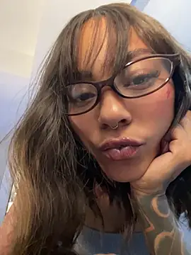 LizStorm  online show from June 2026 10:54:02 PM