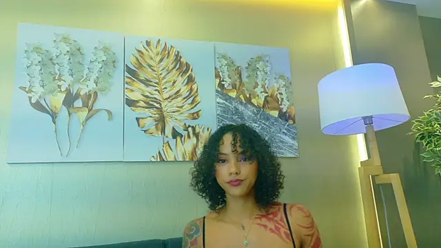 LizStorm  online show from April 2026 12:19:02 PM
